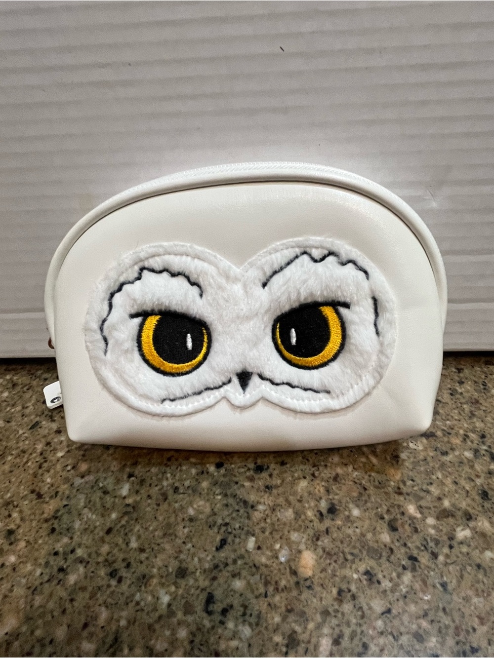 Profusion Cosmetics Harry Potter  Hedwig Makeup Bag White Snowy Owl